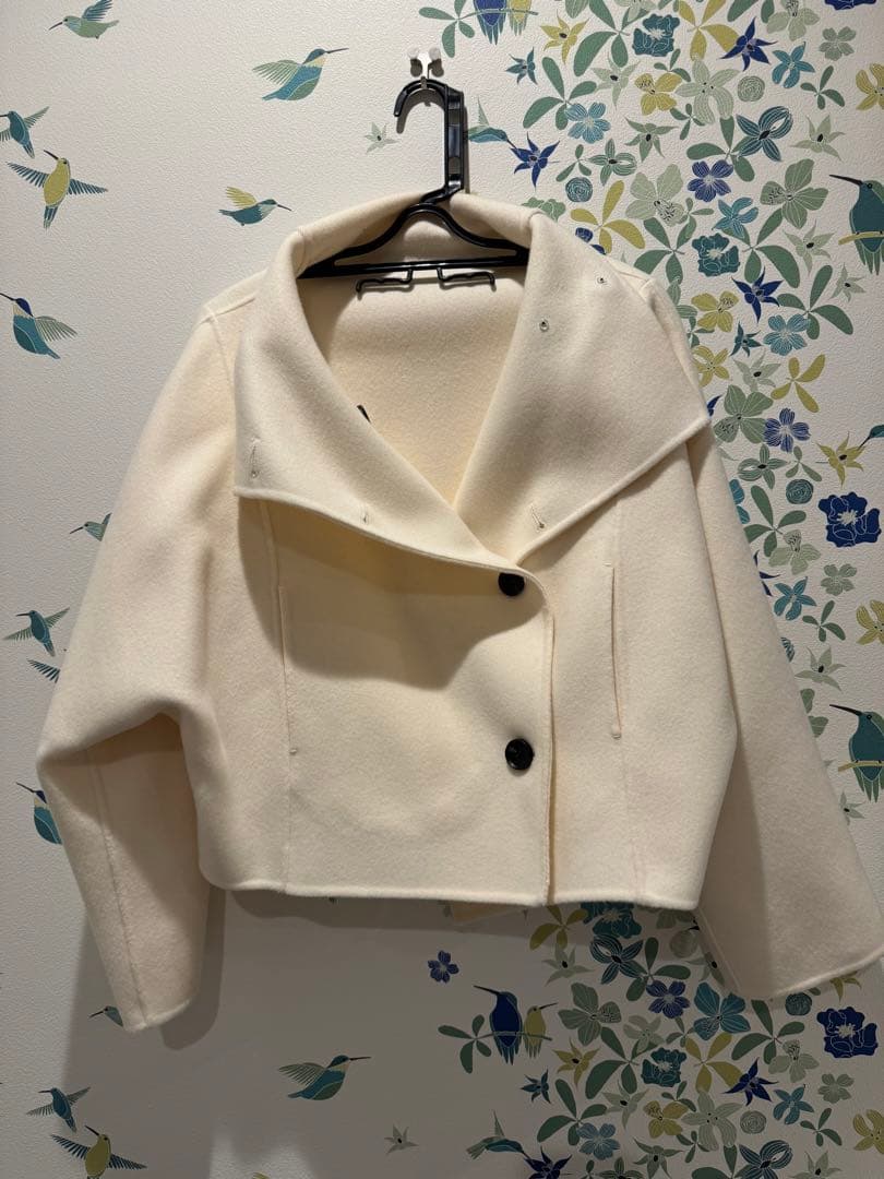 アニュアンス　ショートコート　ホワイト