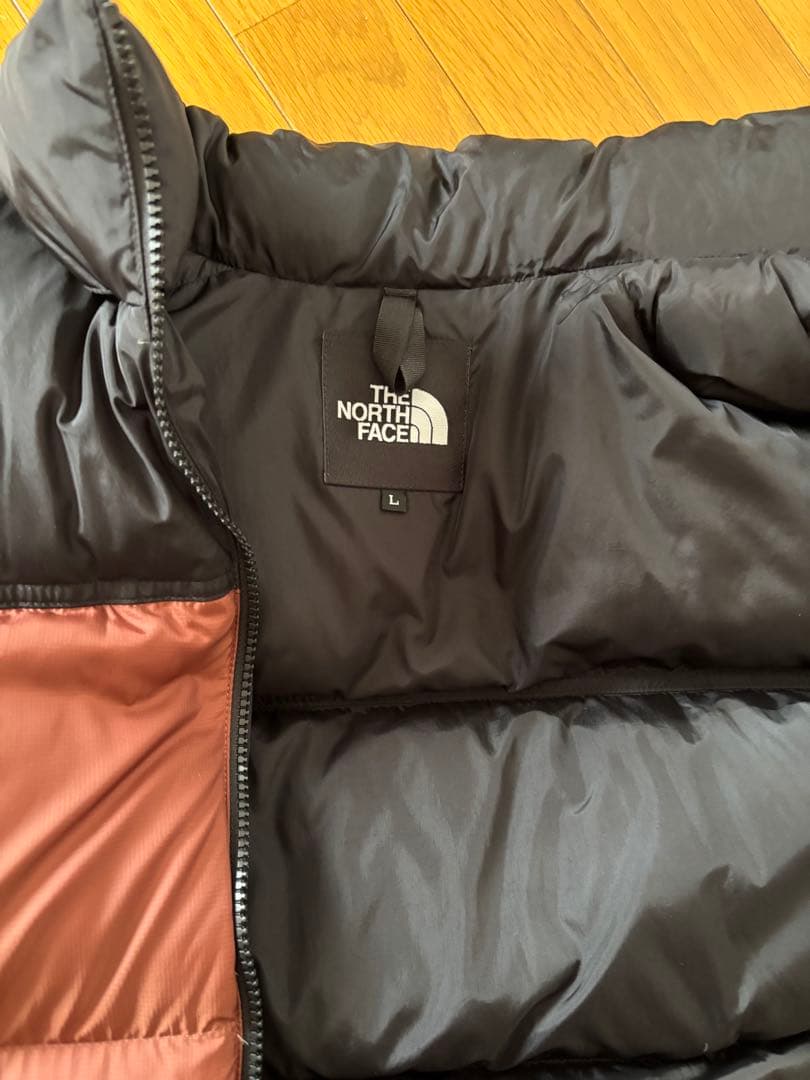 ぐ*ち様 ほぼ新品未着用　ノースフェイスヌプシダウン