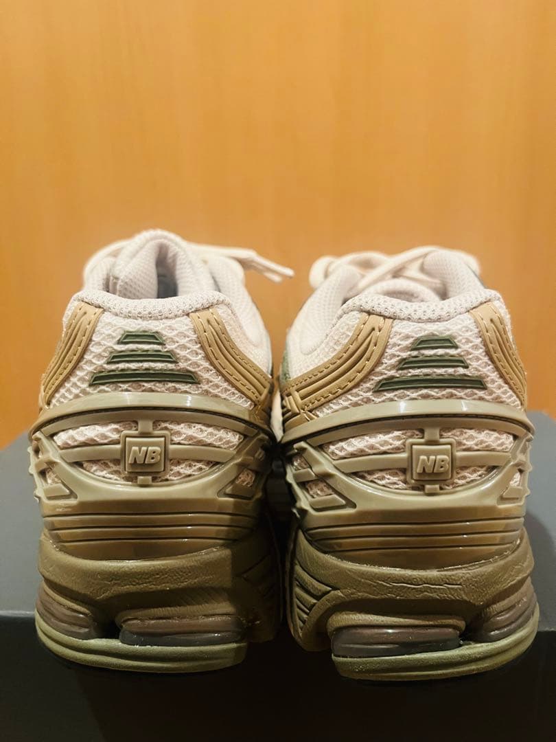 ※1/12終了【最終値下げ】New Balance M1906NE 25.5cm