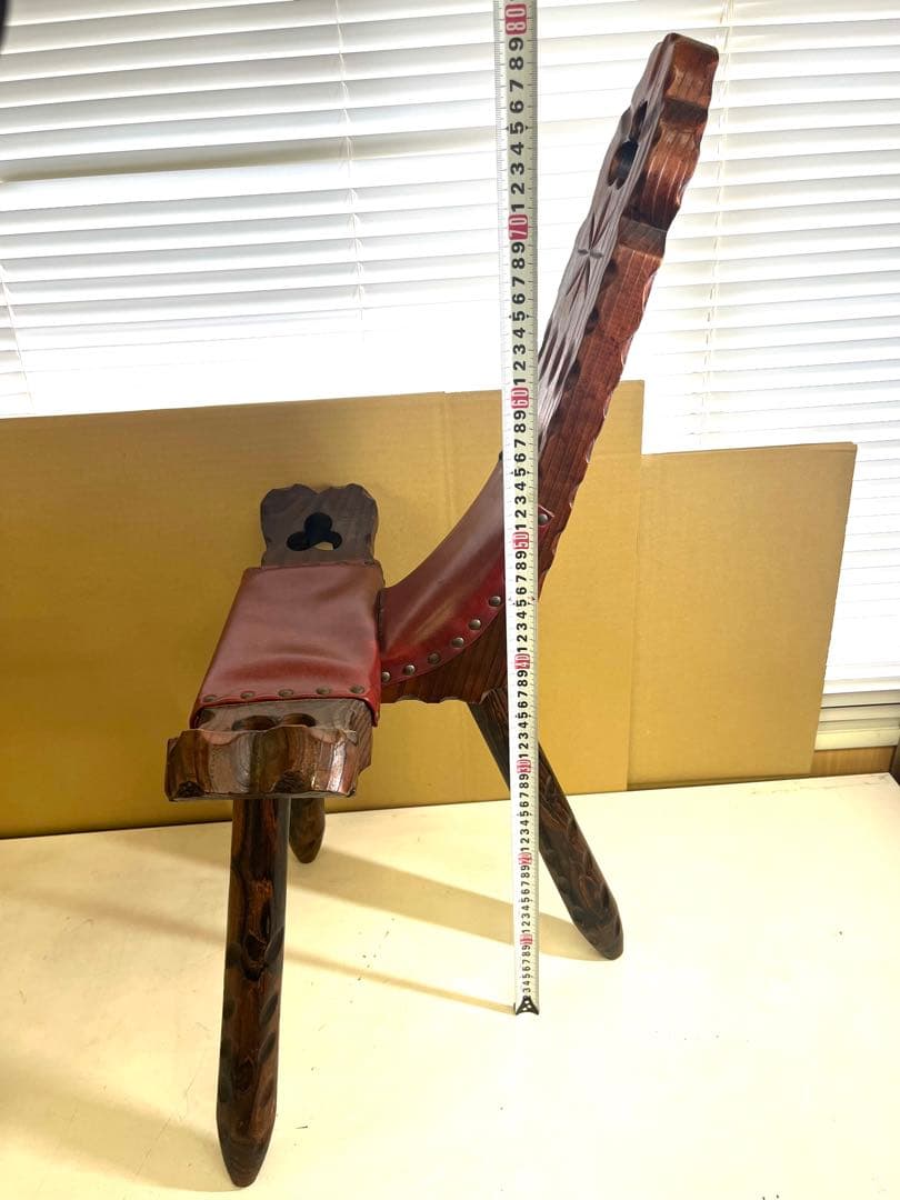 J58 シェファードチェア　木製　椅子　アンティーク　スペイン　３本脚