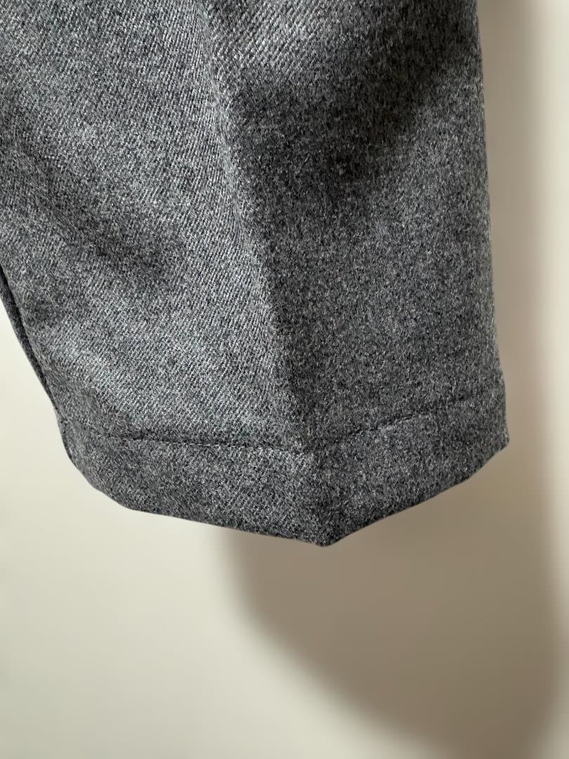 【新品未使用】STILL BY HAND ウール テーパードスラックス グレー