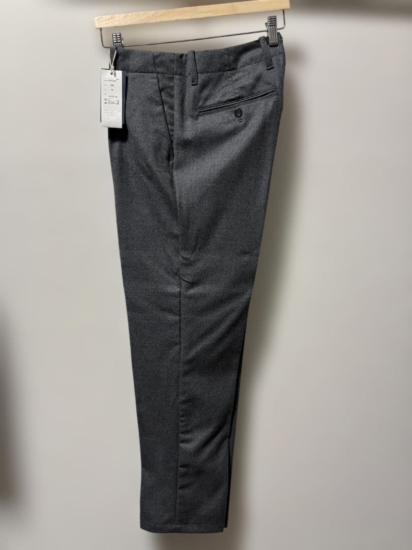 【新品未使用】STILL BY HAND ウール テーパードスラックス グレー