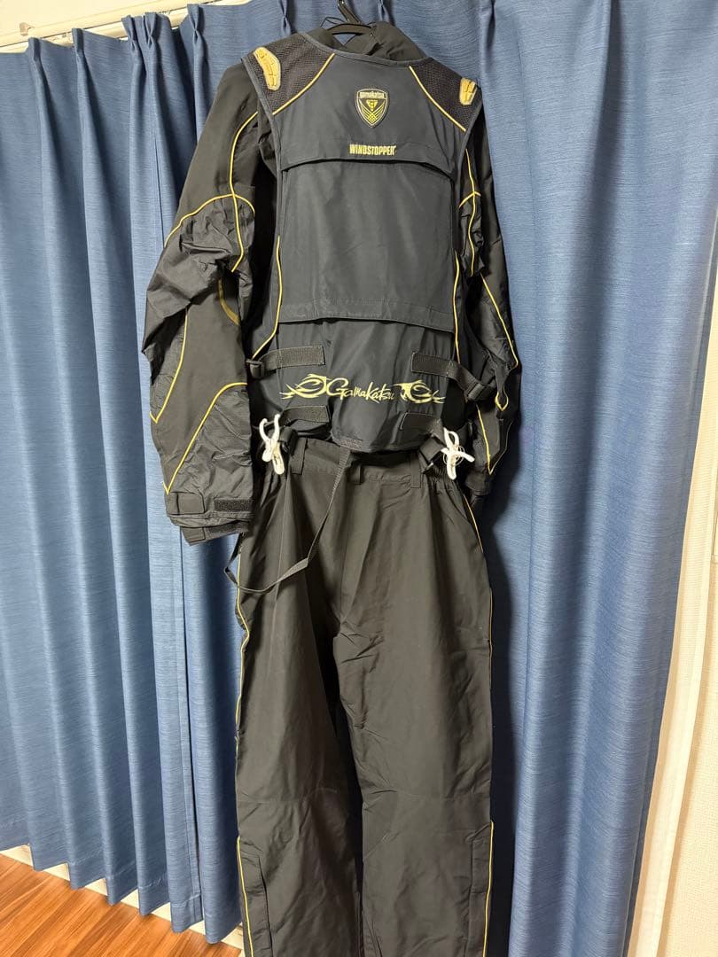 がまかつ　ゴアテックスレインスーツ・フローティングセット