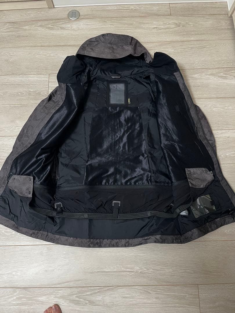 【売り買い成立商品】Burton[ak] GORE-TEX ダークカモウェア