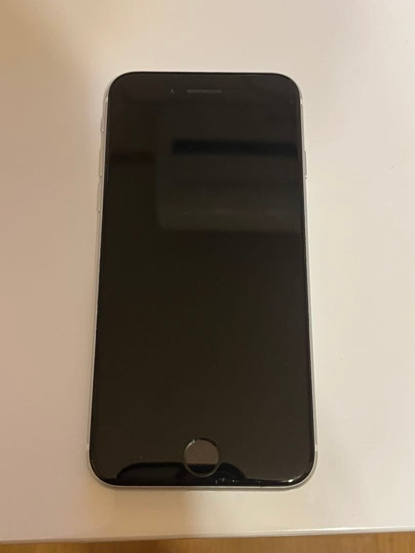 iPhoneSE 第2世代　ホワイト