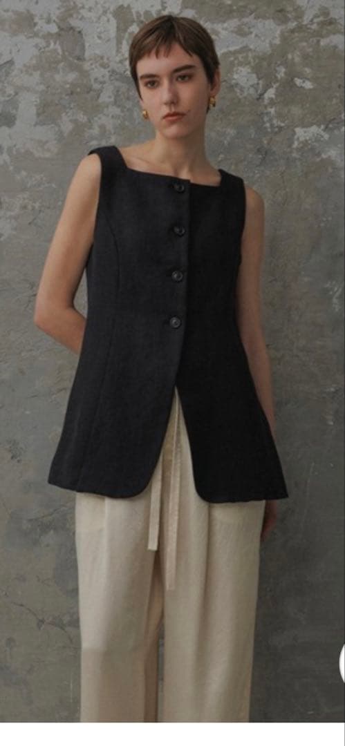 アダムエロペ 「EMOELLE」スクエアネックジレトップス レディース