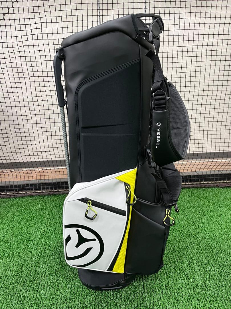 新品 ベゼル プレイヤー4.0 スタンドキャディバッグ