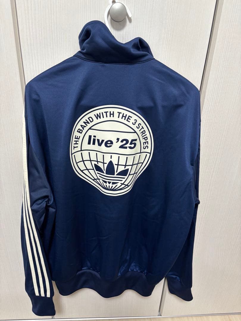 adidas oasis トラックジャケットネイビー xs