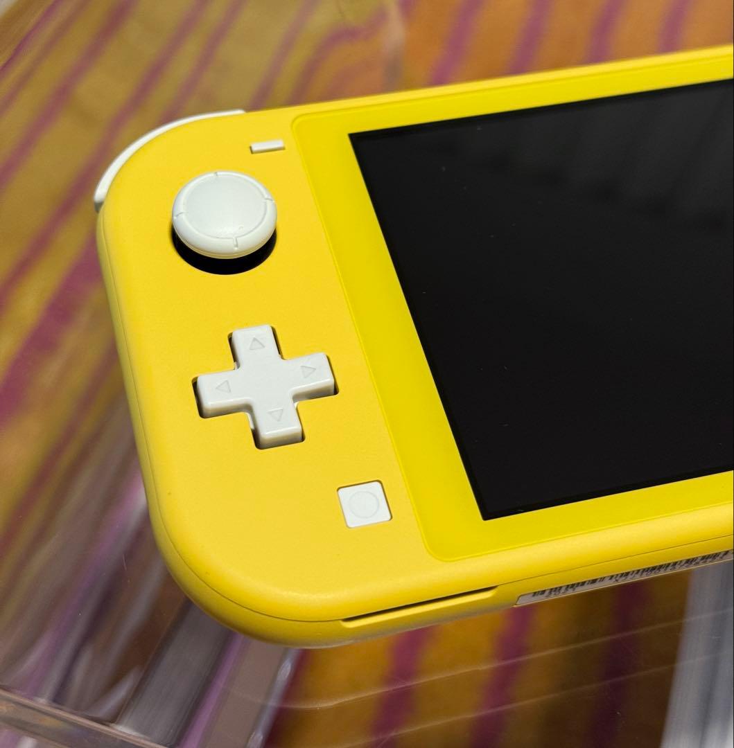 【美品】Nintendo Switch Lite イエロー
