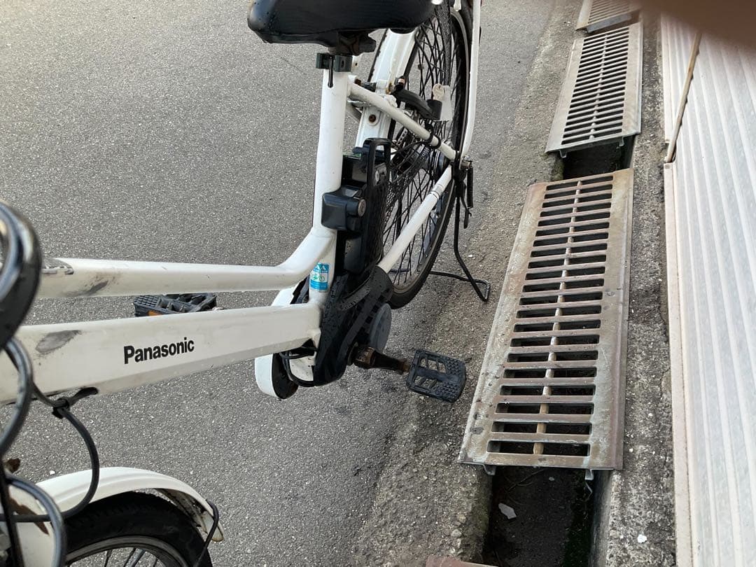 パナソニック最新機種電動アシスト自転車ティモS26インチホワイト系アルミボディー