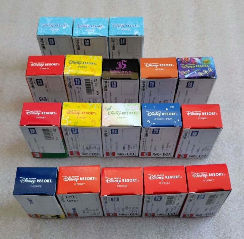 【未使用】トミカ　ディズニーリゾートクルーザー＆リゾートライン　18台