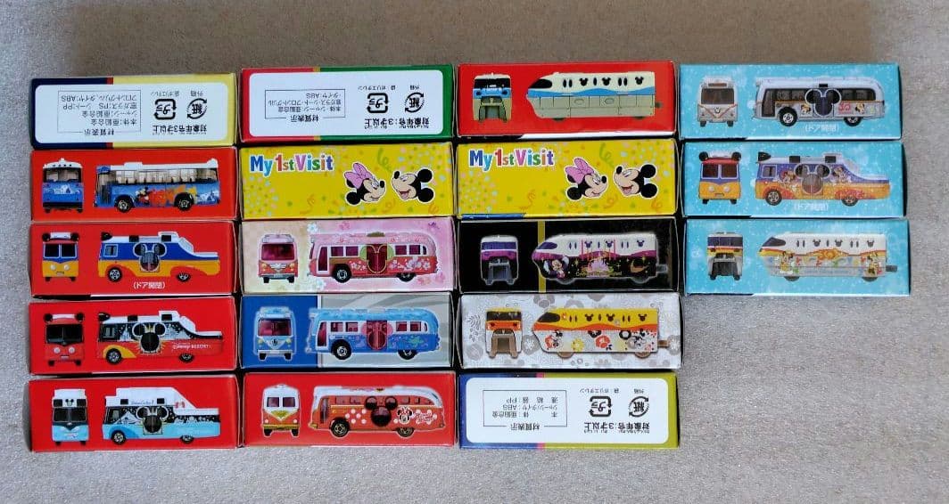 【未使用】トミカ　ディズニーリゾートクルーザー＆リゾートライン　18台
