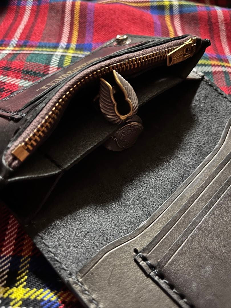 トラッカーウォレット S.サイズ　フラワースタッズ