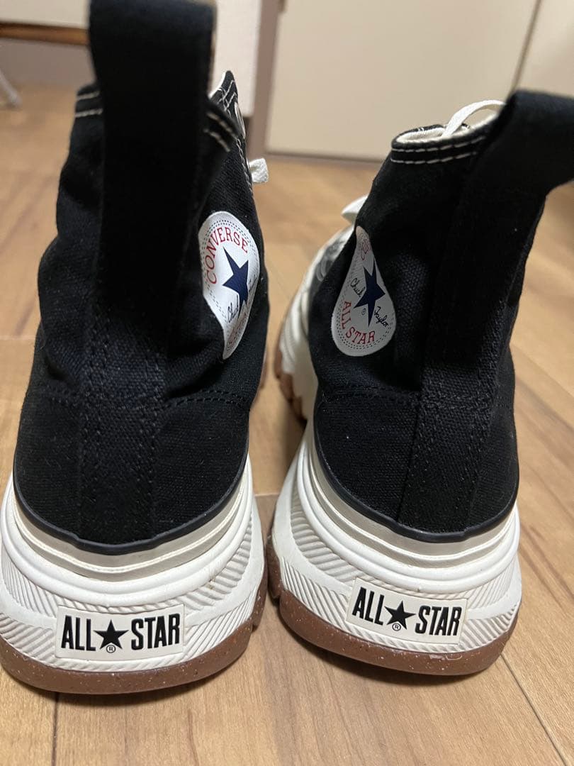 美品 Converse ブラック ハイカットスニーカー