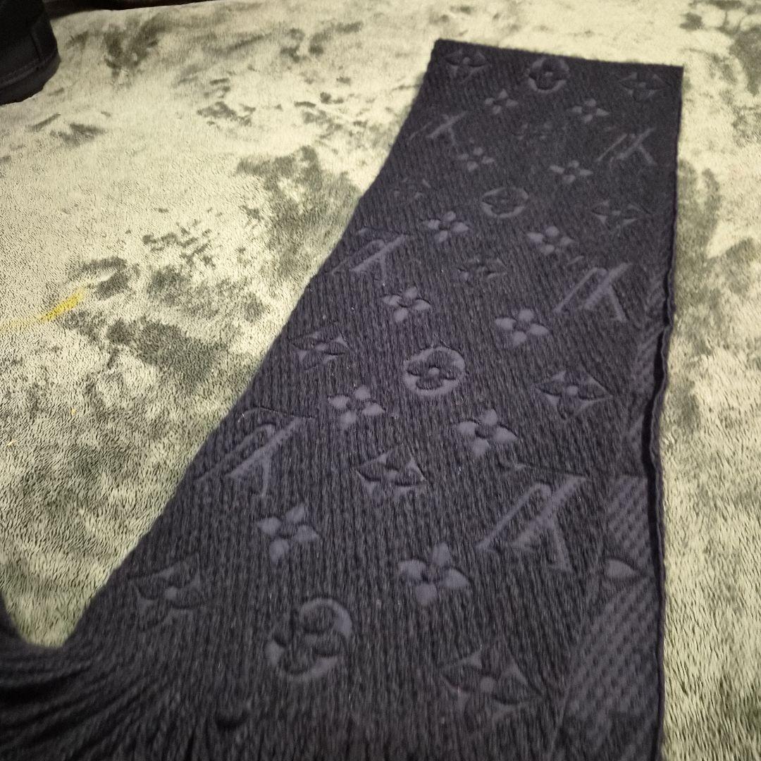 Louis Vuitton ブラック WOOLマフラー　使用回数20回程度