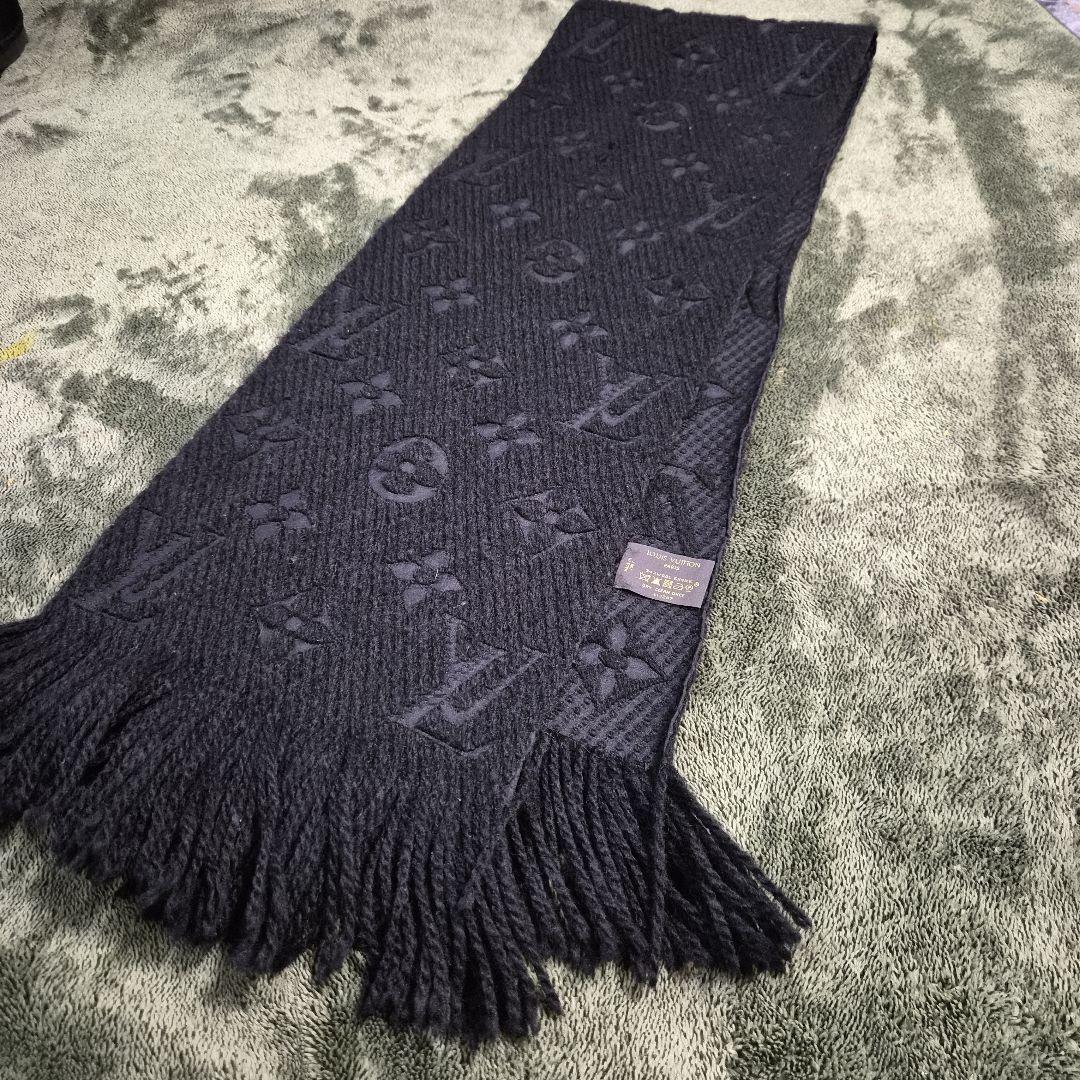 Louis Vuitton ブラック WOOLマフラー　使用回数20回程度