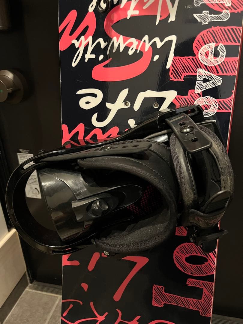 CSB スノーボード 黒/ピンク 文字デザイン