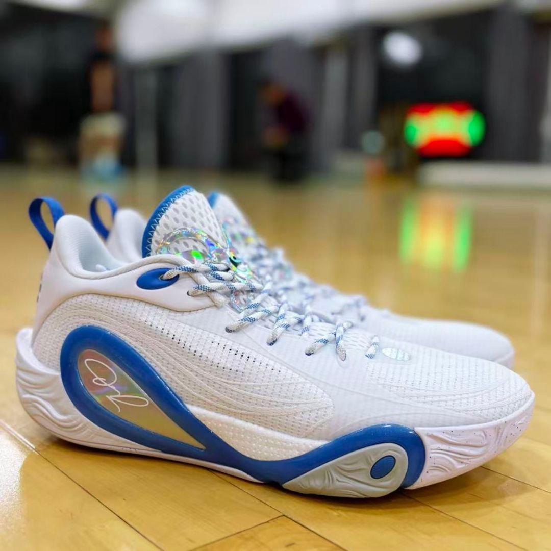 LI−NING Wade Dlo 1\