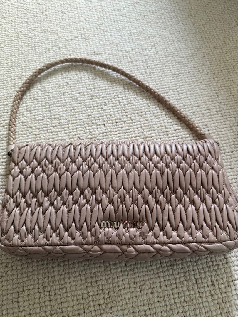 ミュウミュウ　パーティーバッグ