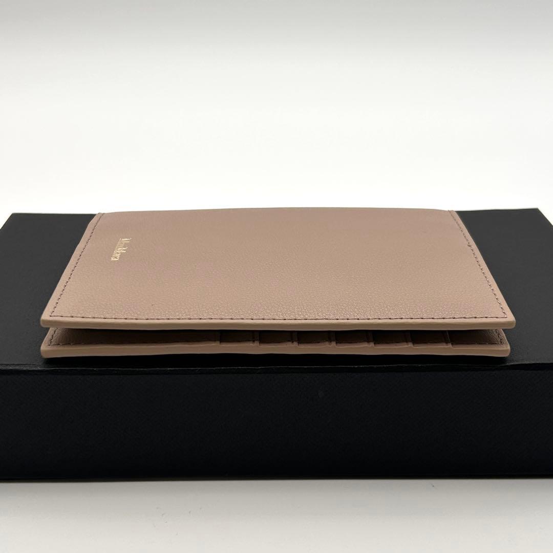 ✨極美品✨ MaxMara マックスマーラ 二つ折り財布 レザー ベージュ