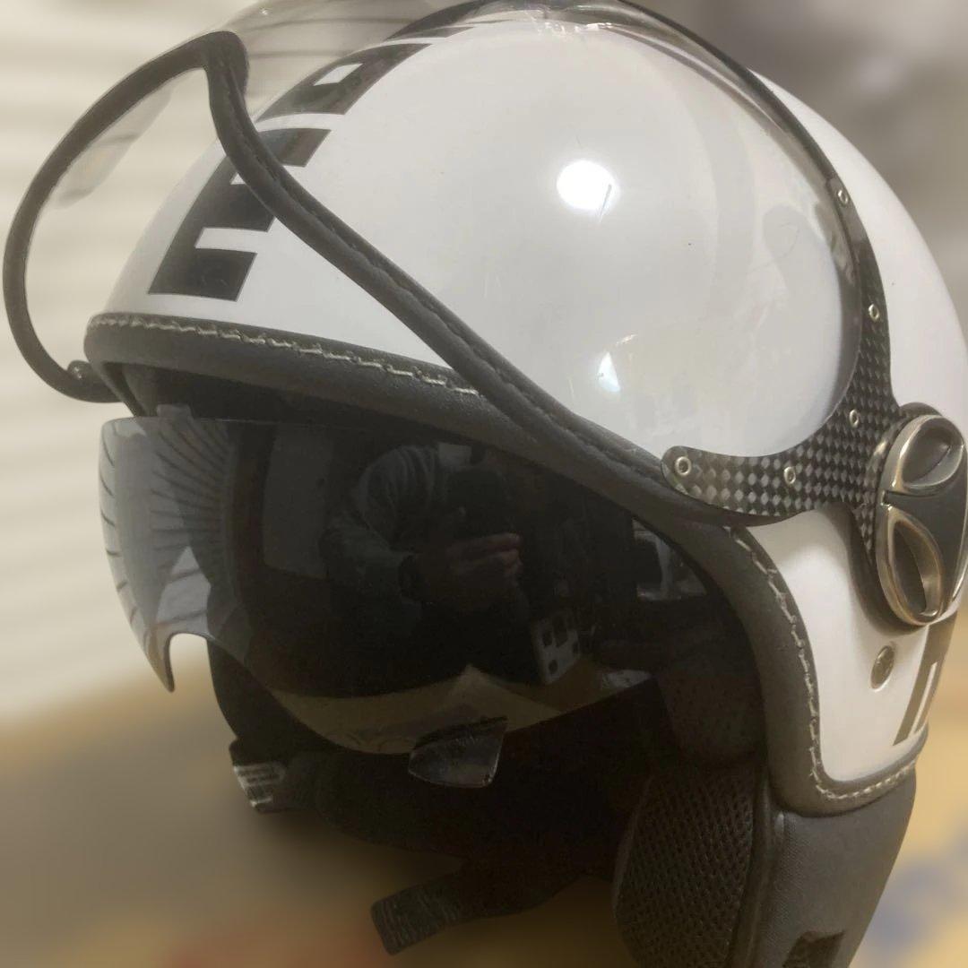 モモデザイン ジェットヘルメット