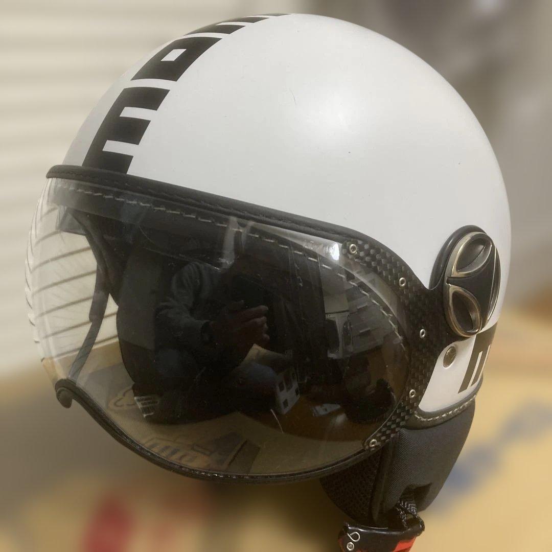 モモデザイン ジェットヘルメット
