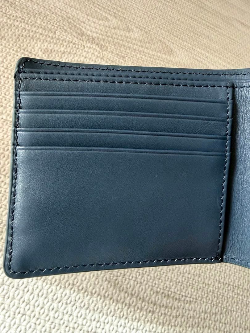 最終値下げ❗️DIESEL ディーゼル　小銭入れ付き　２つ折り財布