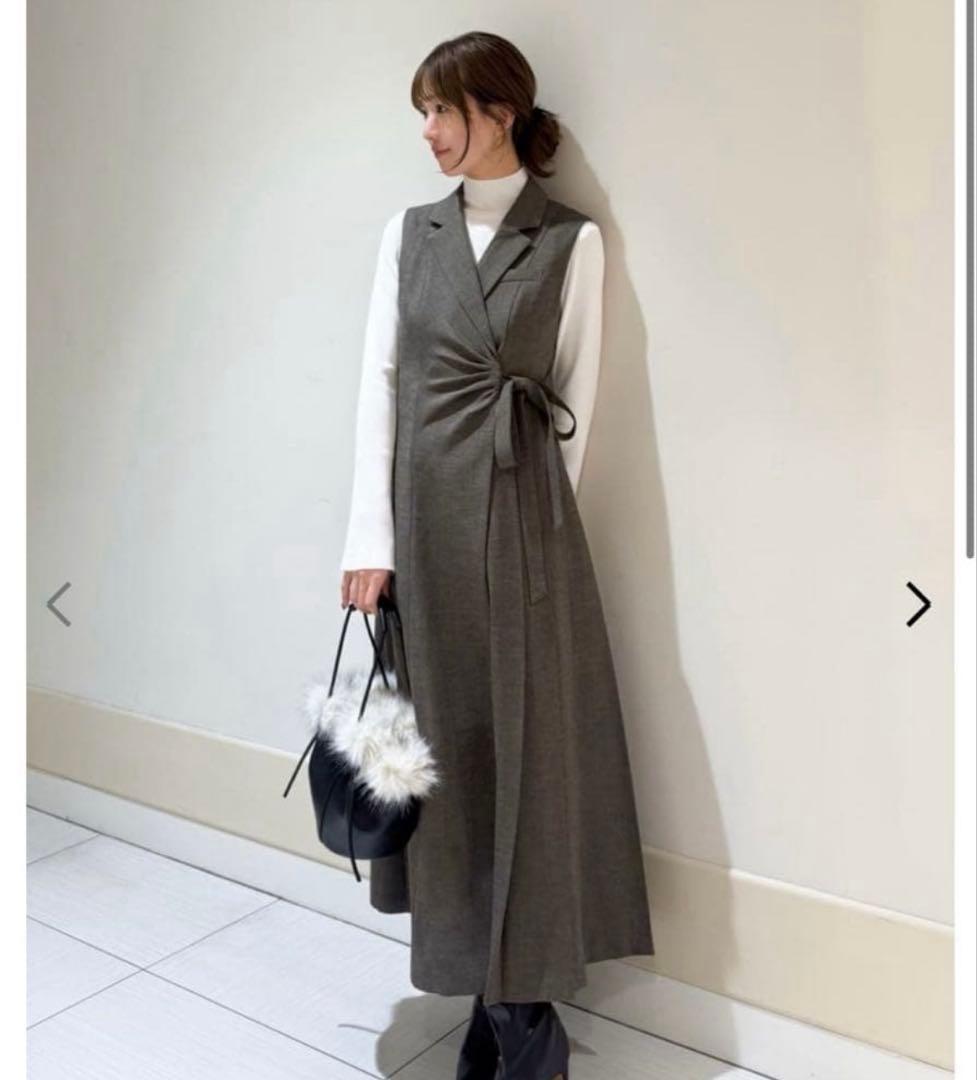 snidel Sustainableサイドプリーツテーラードワンピース