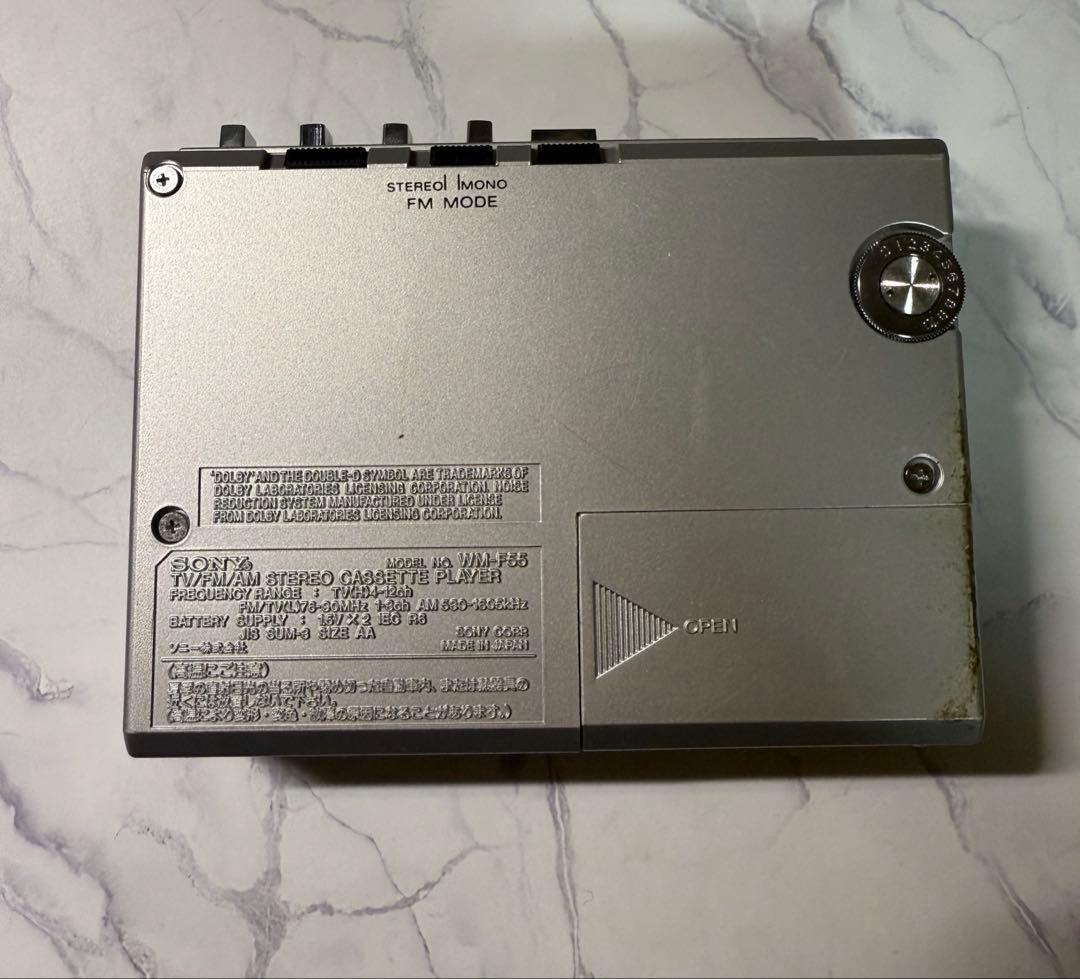 SONY ソニー カセットウォークマンＷＭ−F55 通電確認済　ジャンク 現状品