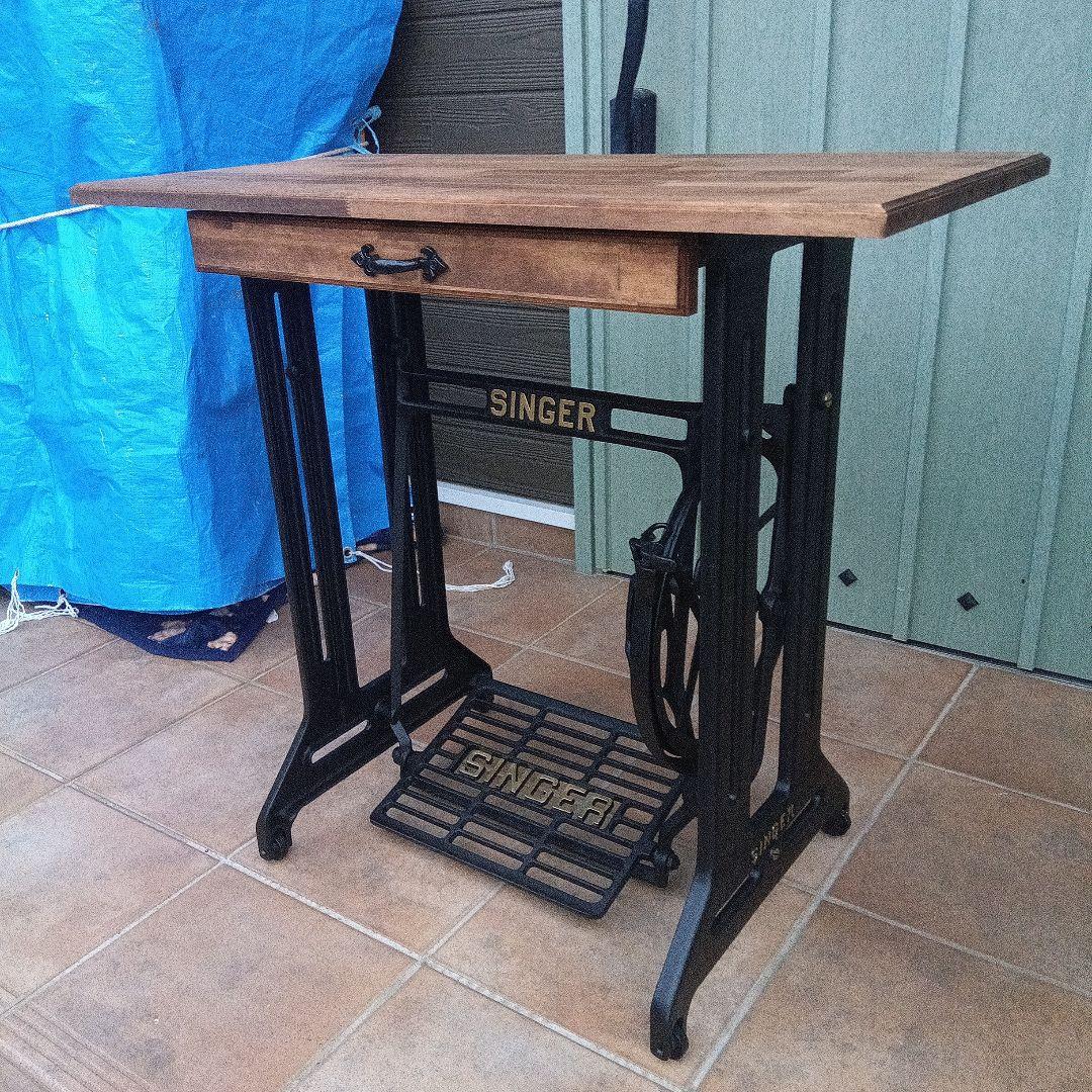 足踏みミシンテーブル　SINGER