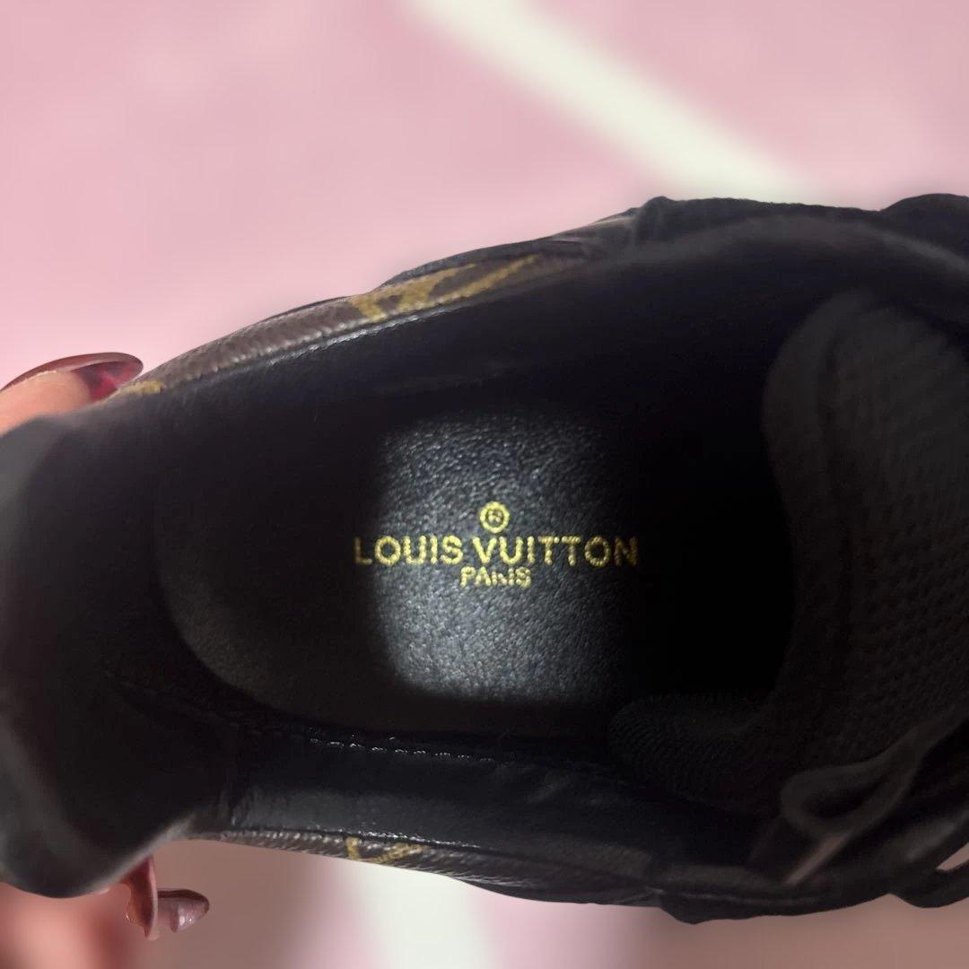ルイ・ヴィトン ブラック スニーカー