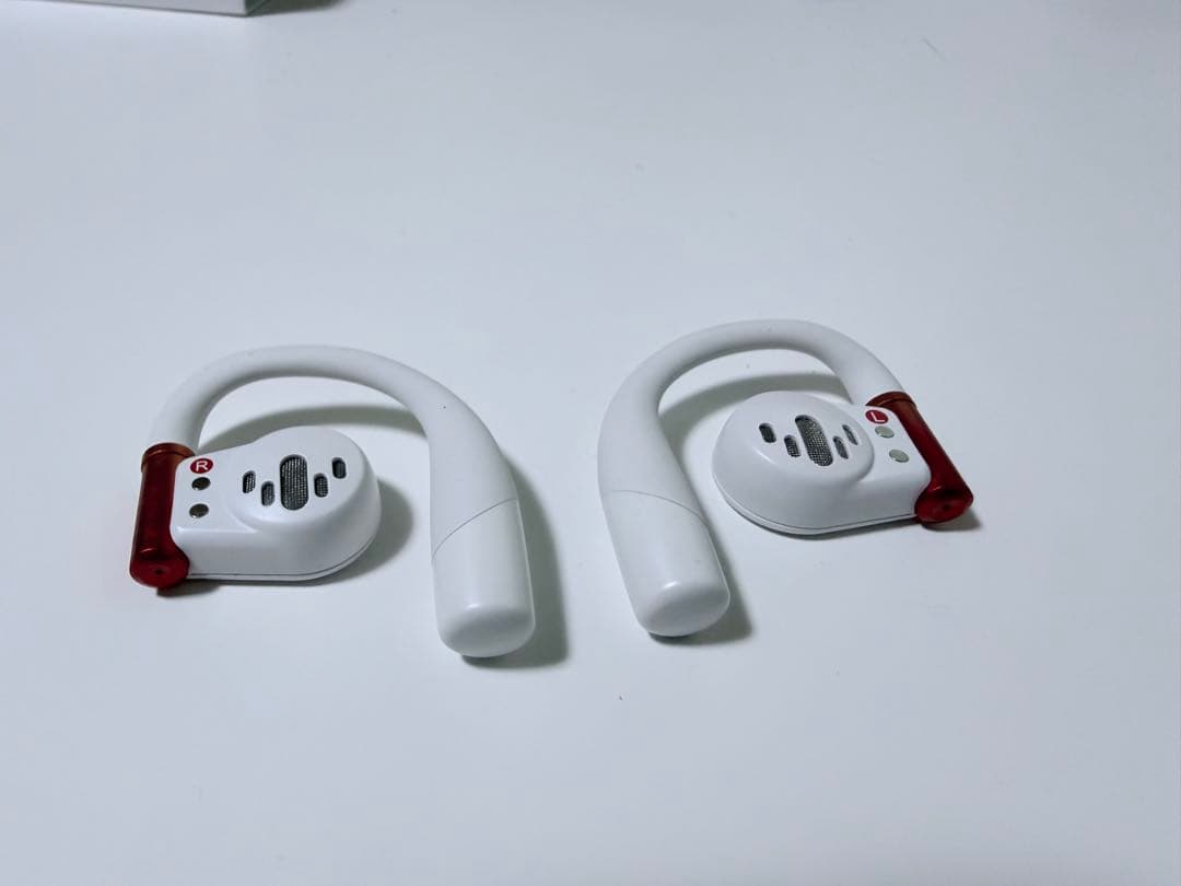 イヤホン Cleer ARC3 Gaming White&Red