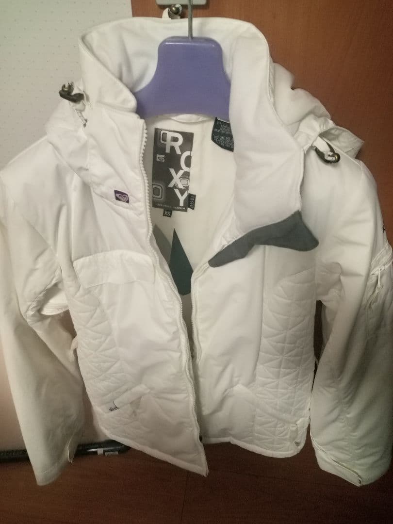 希少ROXY★ENDURANCE★タグ付未使用スノーボードウェアレディース上下