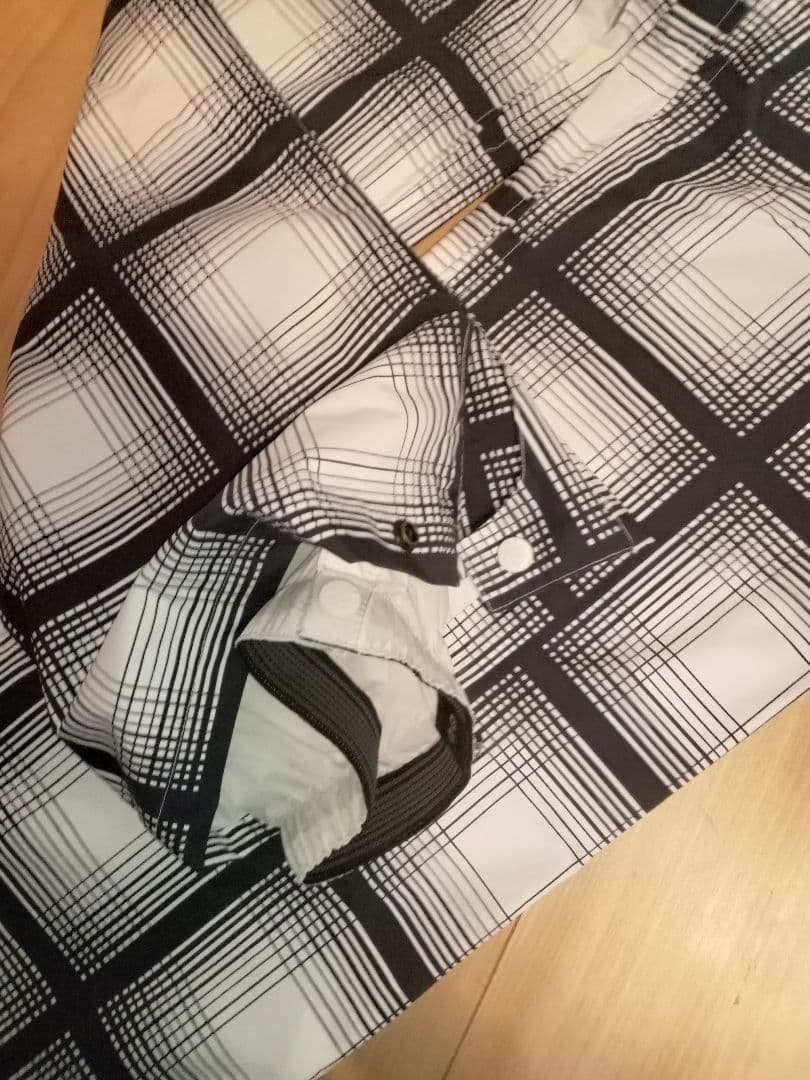 希少ROXY★ENDURANCE★タグ付未使用スノーボードウェアレディース上下