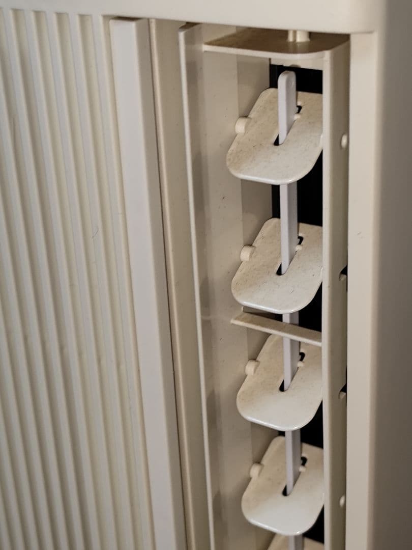 M*n様 コロナ ウインドエアコン CWH-A1812 冷暖房兼用 窓用エアコン