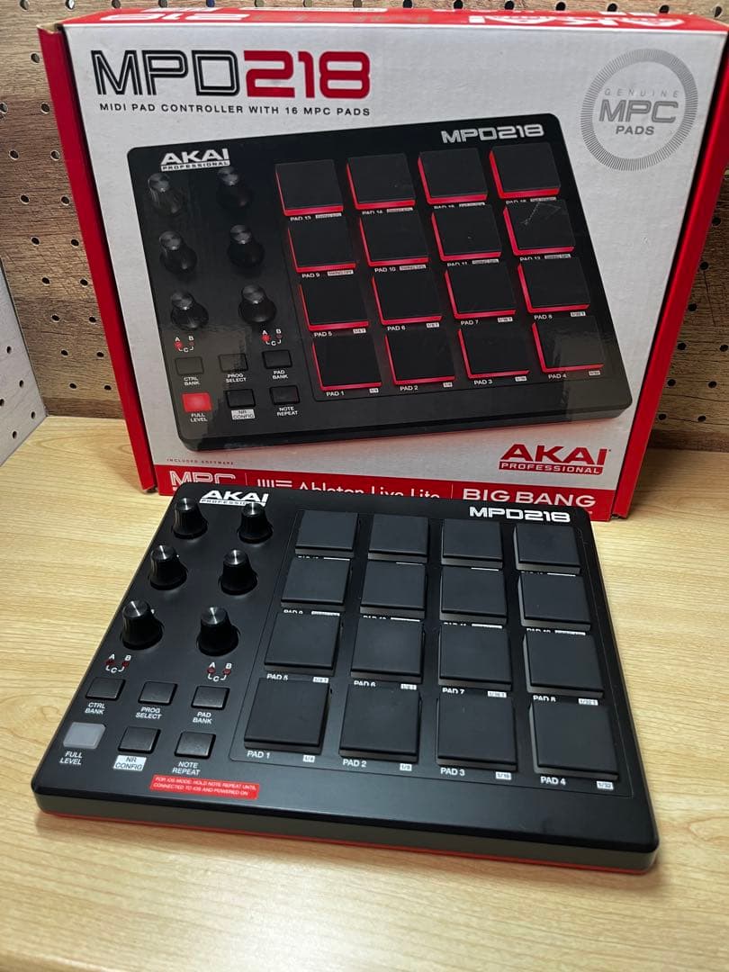 AKAI MPD218 感度アップパーツ取り付け済み