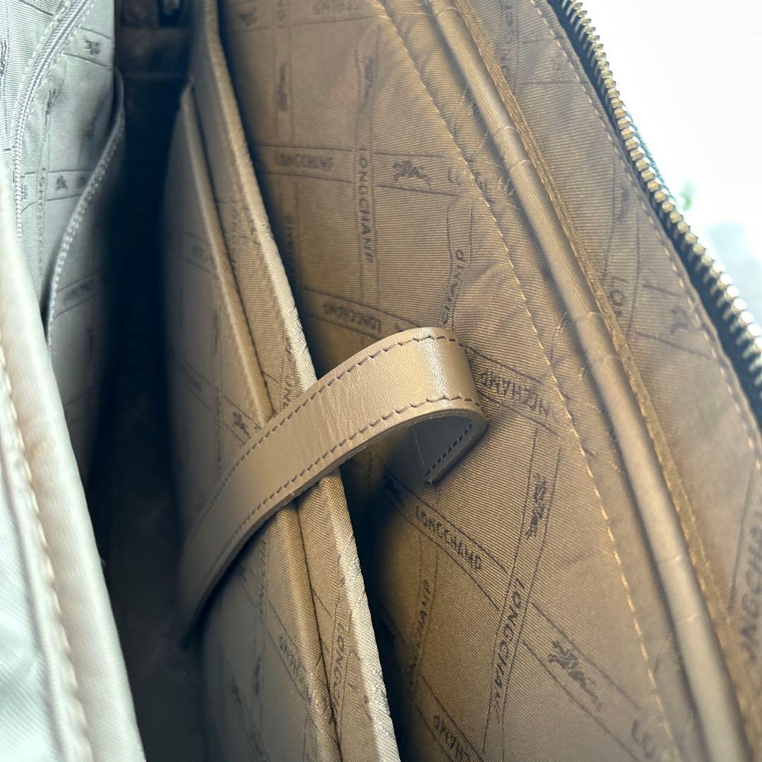 ★ロンシャン★本革ビジネスバック