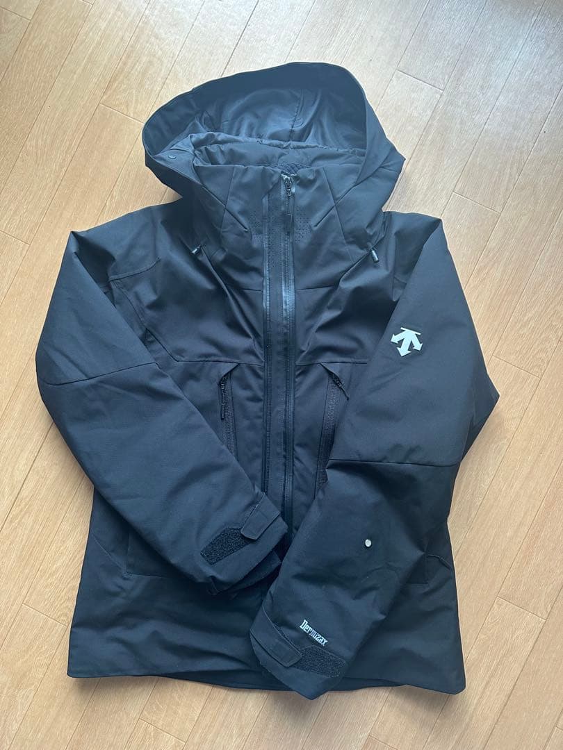 デサント　スキーウェア　Mサイズ