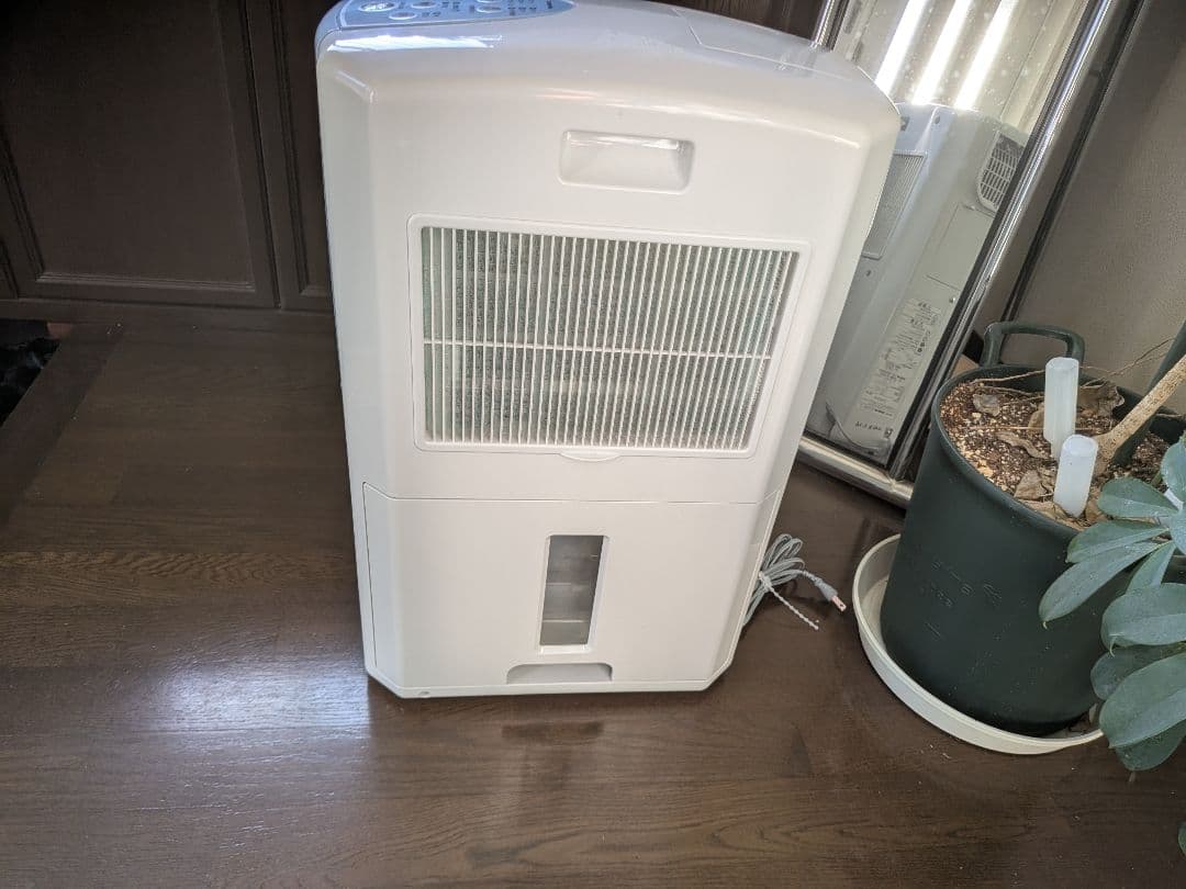 CORONA 除湿機 冷風・送風機能付き