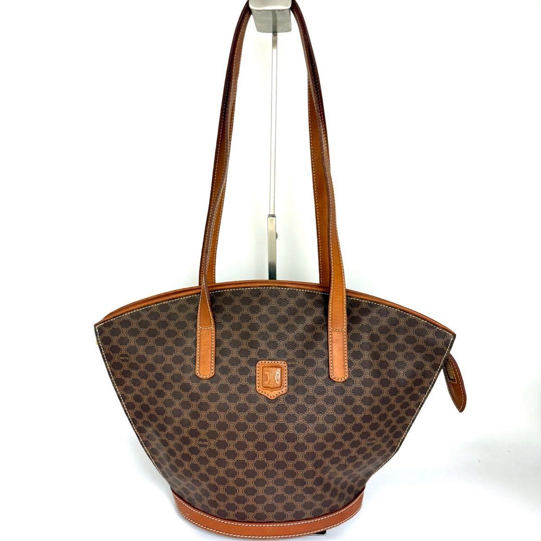 ○アイテム セリーヌ トートバッグ ショルダーバッグ トリオンフ マカダム柄