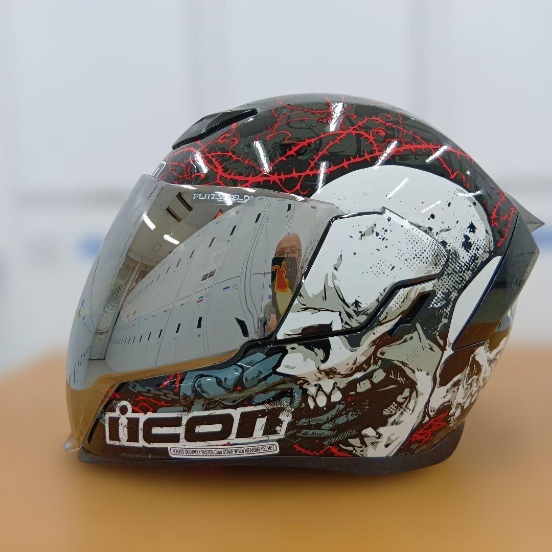 美品　icon AIRFLITE SKULL18 アイコン　ヘルメット　Lサイズ