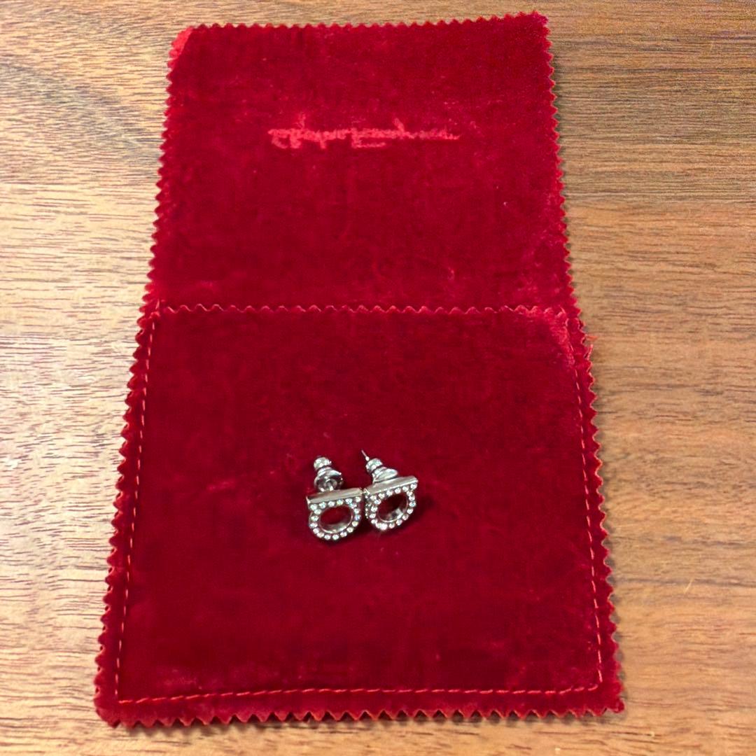 FERRAGAMO フェラガモ ガンチーニ クリスタルピアス(S)