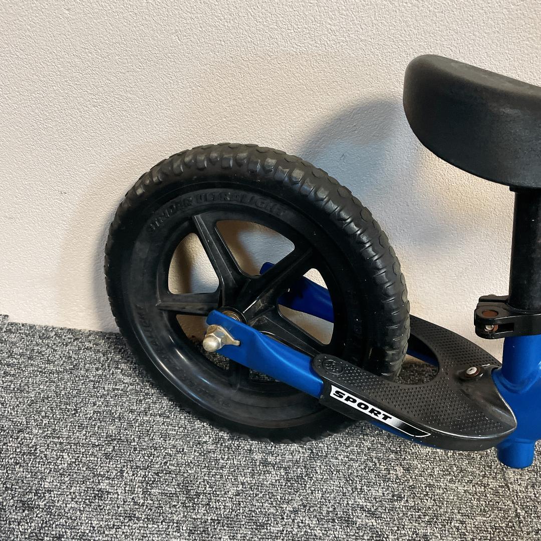 希少　マットブルー　ストライダー スポーツモデル 12インチ STRIDER