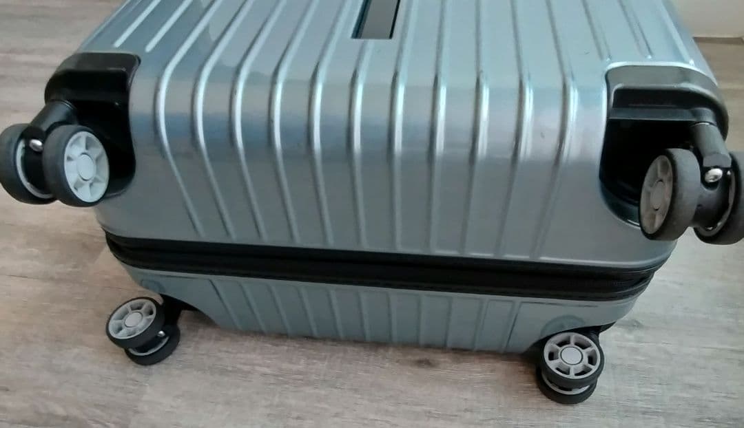 RIMOWA リモワ サルサエアー 4輪　　アイスブルー　65L 〚廃盤 希少〛