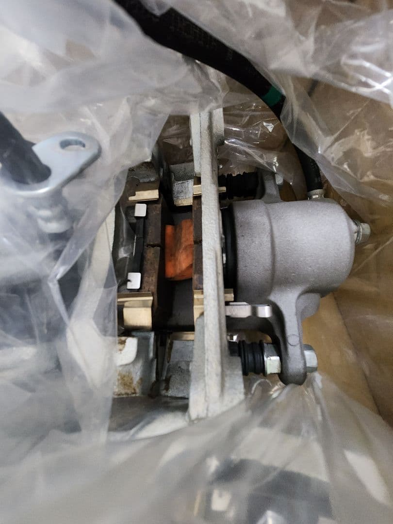 GR86(ZN8)& BRZ(ZD8)純正ブレーキキャリパー&パッド １台分