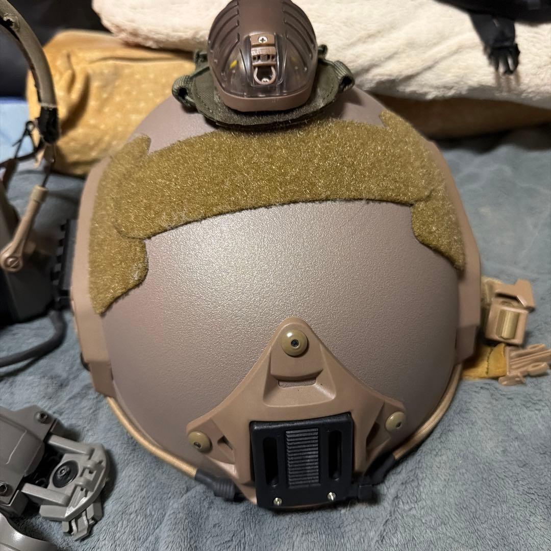 FMA製 opscoreヘルメット　ampヘッドセット