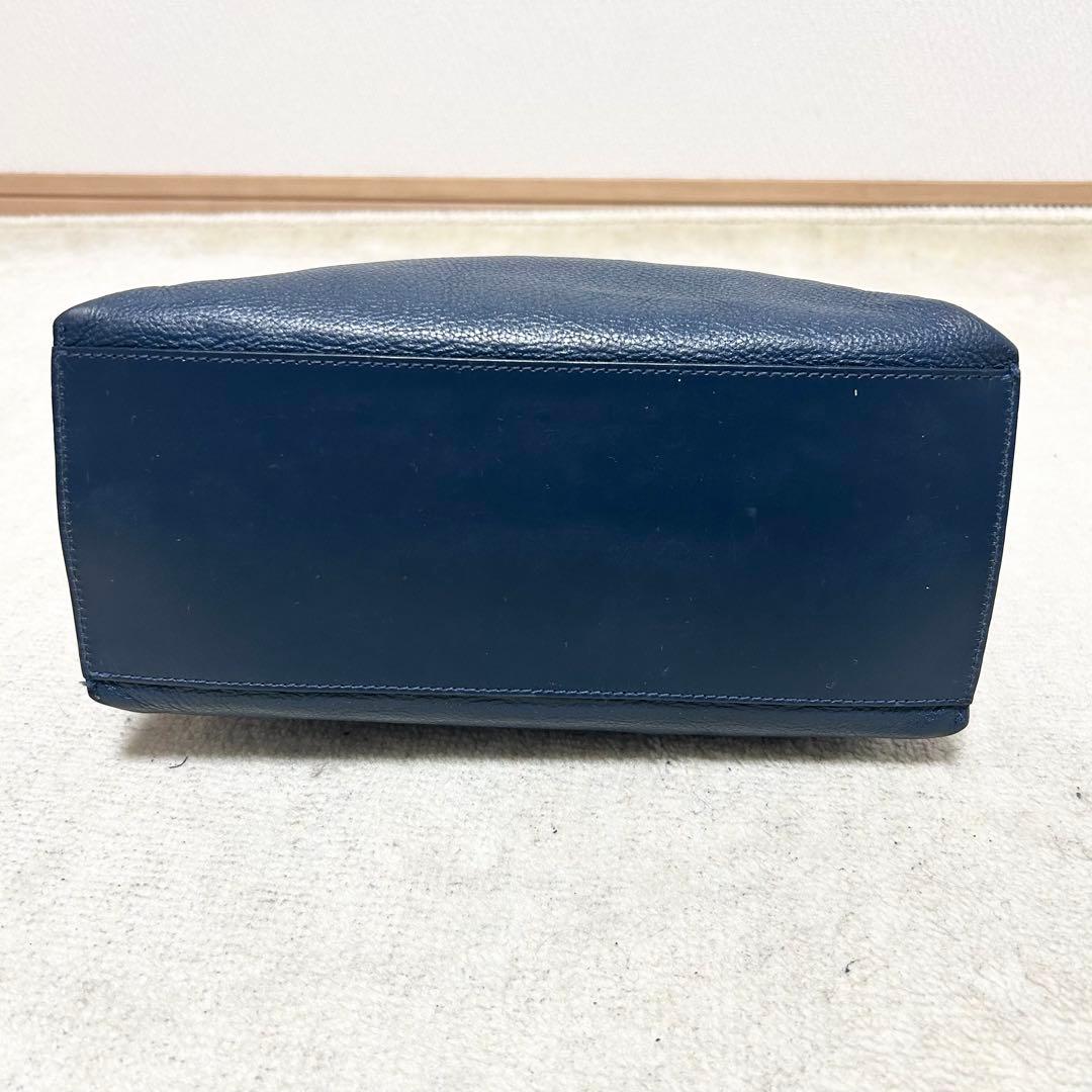 美品　イルビゾンテ　レザートートバッグ　ロイヤルブルー　シボ革　刻印　本革　青