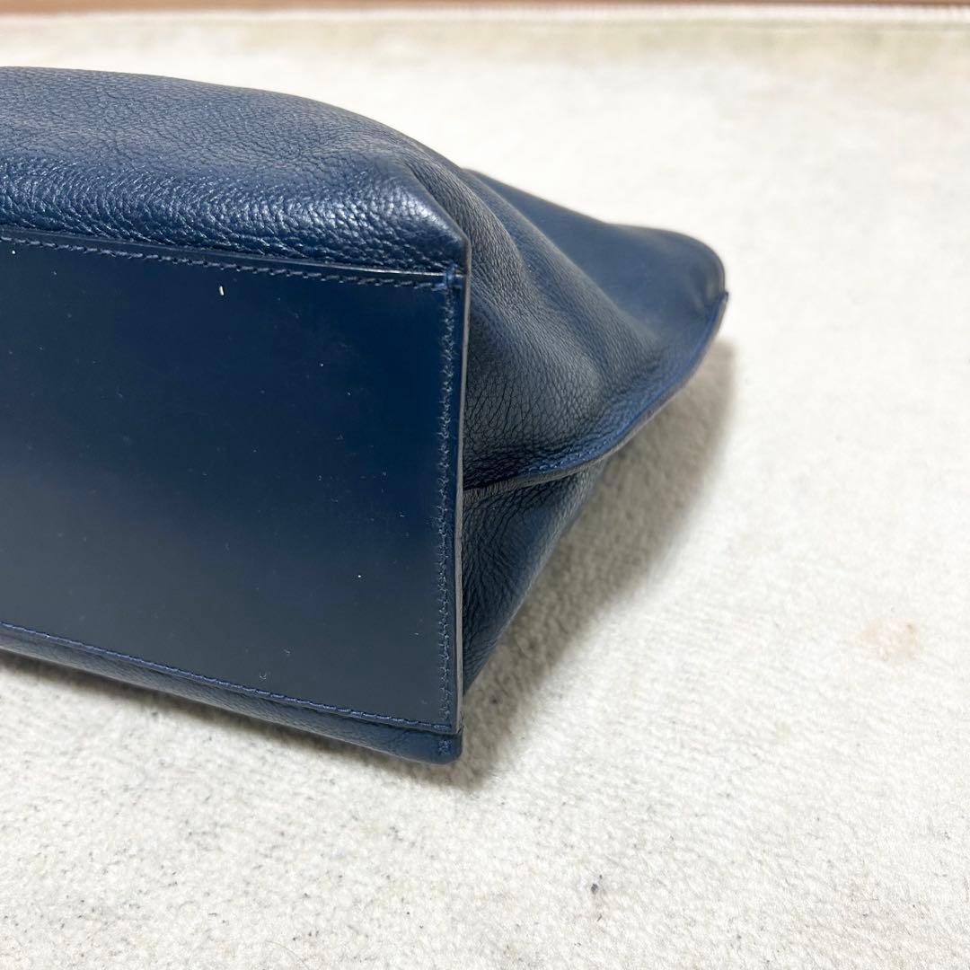 美品　イルビゾンテ　レザートートバッグ　ロイヤルブルー　シボ革　刻印　本革　青
