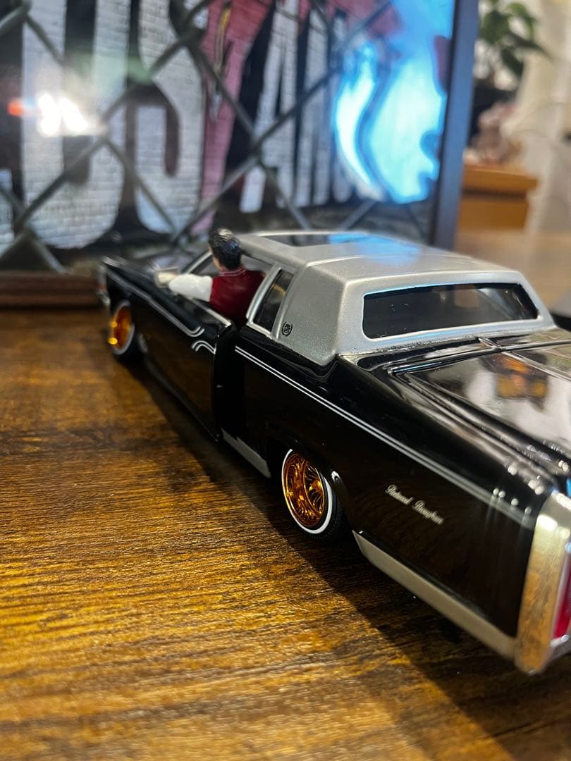 r*e様 1/24キャデラック　カスタム品