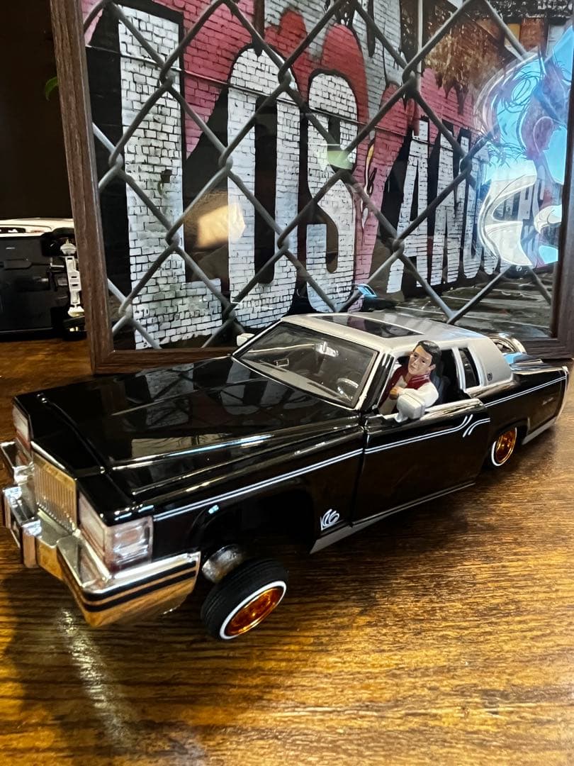 r*e様 1/24キャデラック　カスタム品